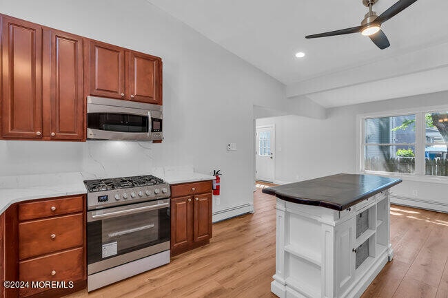 Building Photo - 30 Cedar St