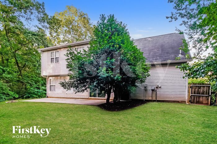 Building Photo - 151 Peterborough Dr