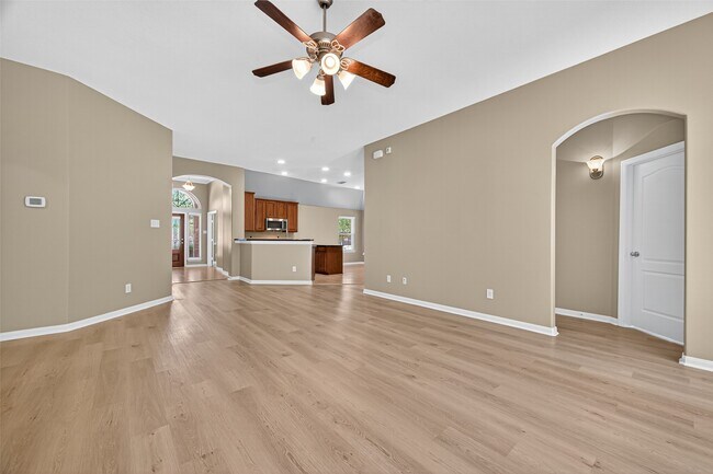 Building Photo - 21511 Venture Park Dr