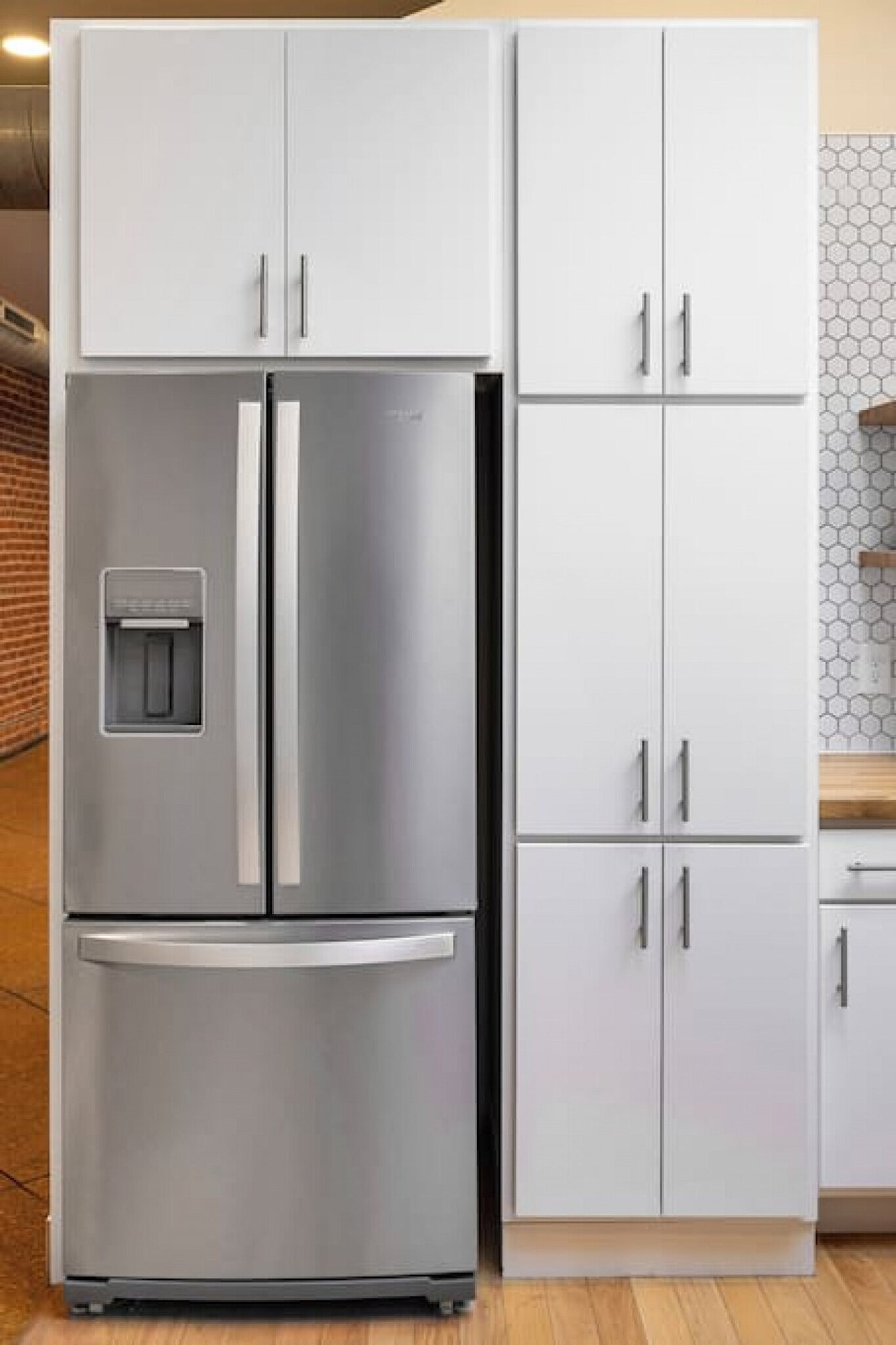 Building Photo - 120 E 13th St