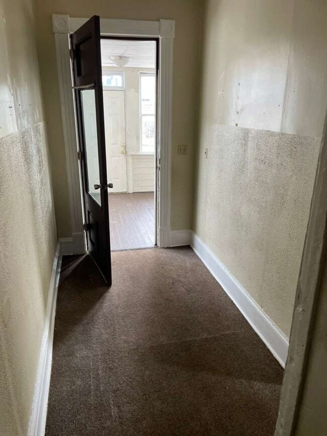 Building Photo - 436 Crawford Ave