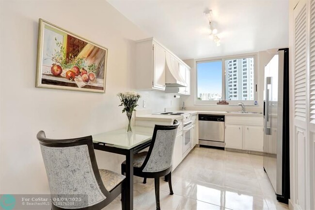 Building Photo - 1360 S Ocean Blvd