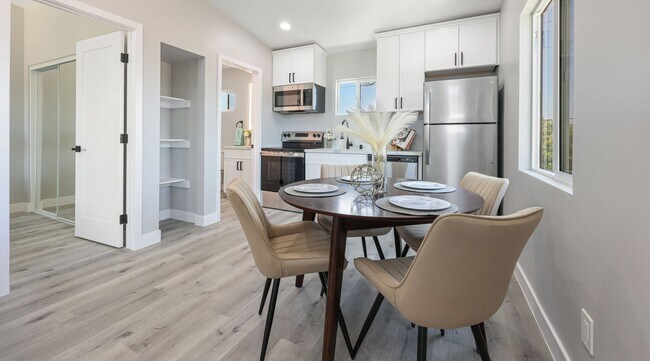 Building Photo - Brand New Downstairs 1 Bed 1 Bath! Be The ...