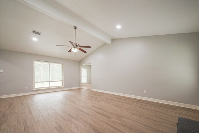 Building Photo - 10190 Dogwood Lp