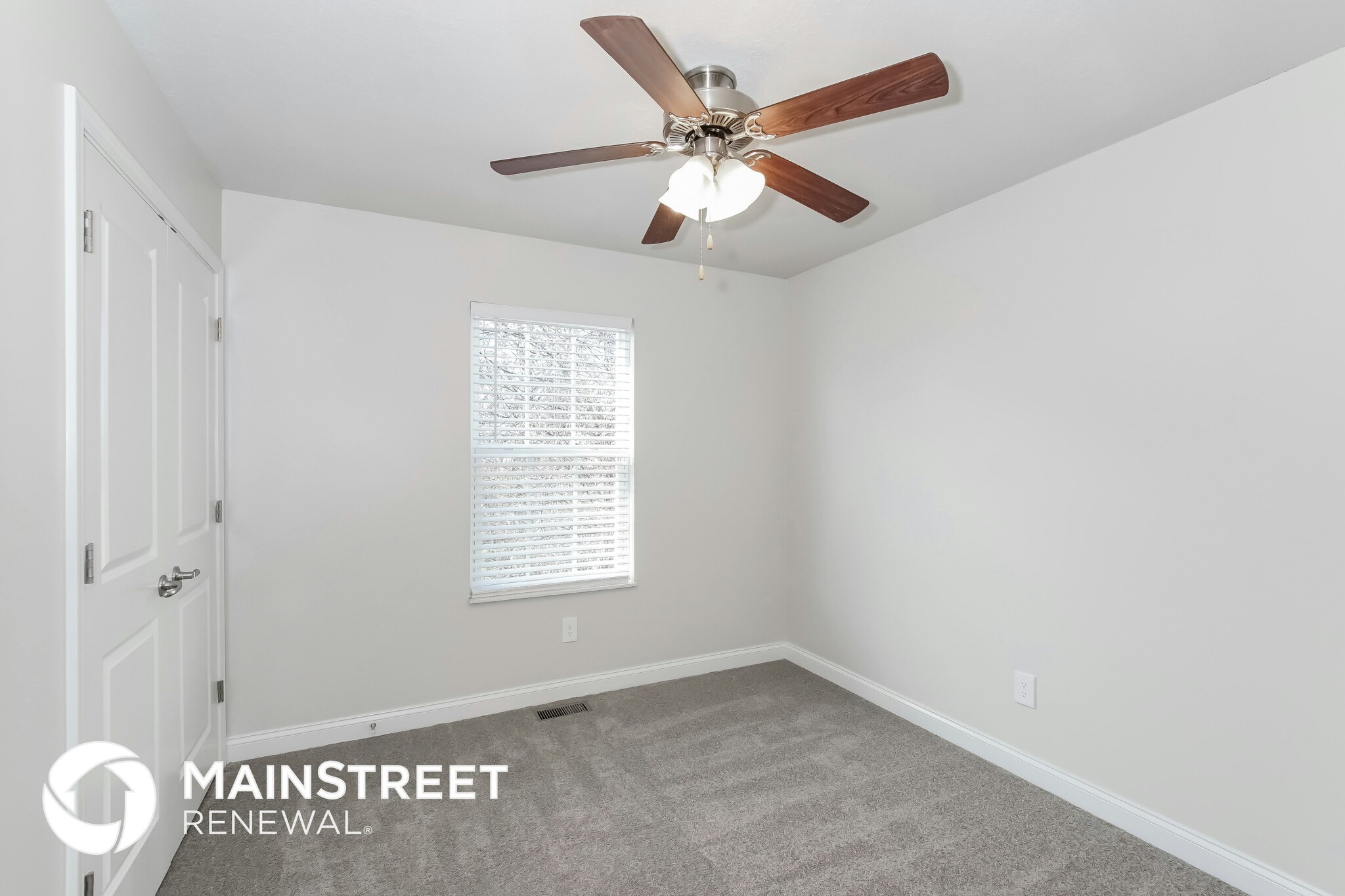 Building Photo - 231 Heritage Crossing Dr