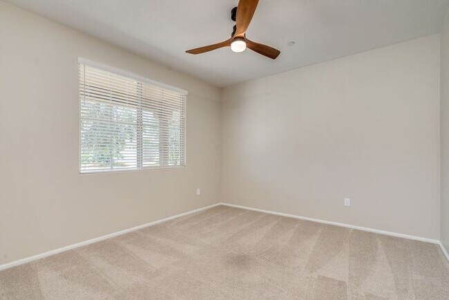 Building Photo - Amazing 4BR 2.5BA Home w/ 3-Car Tandem Garage • Pool Access • Yard w/ Fire Pit in Saguaro Trails