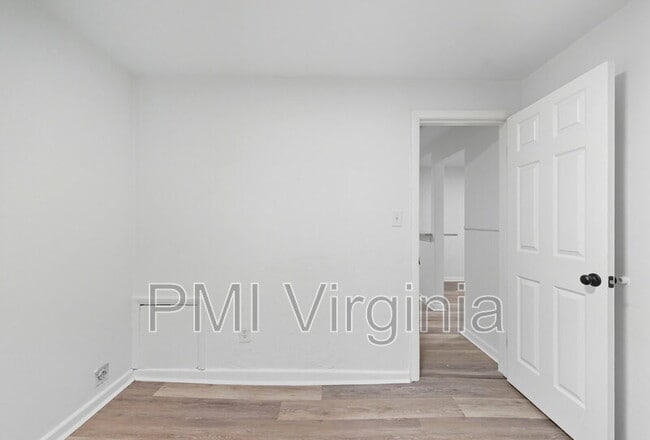 Building Photo - 2226 Florida Ave