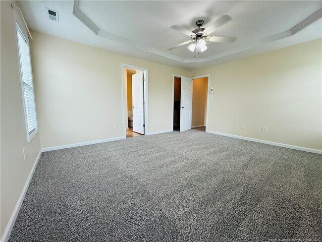 Building Photo - 5326 Woodpecker Dr