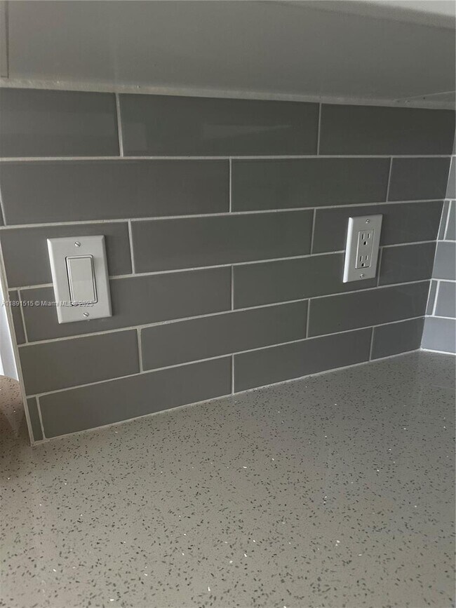 Building Photo - 549 NW 208th Way