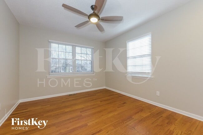 Building Photo - 407 Kimberly Dr