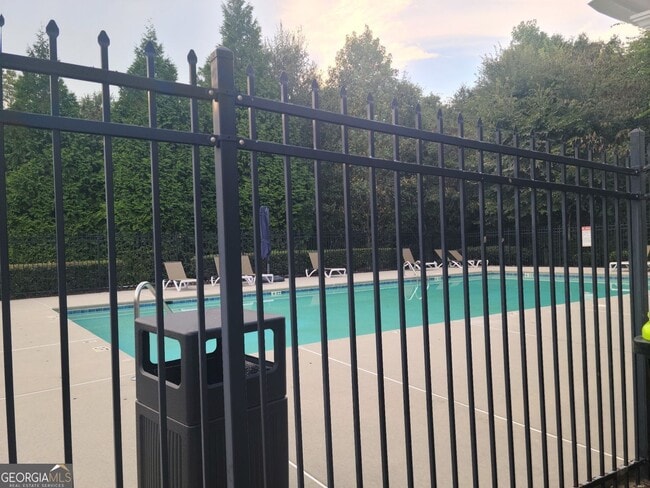 Building Photo - 2025 Appaloosa Way