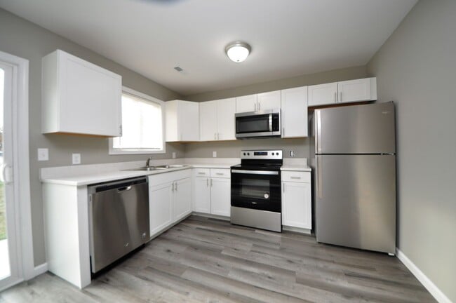 Building Photo - 1056 Arlington Way