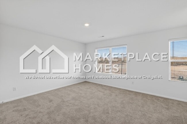 Building Photo - 2644 E Gila Wy