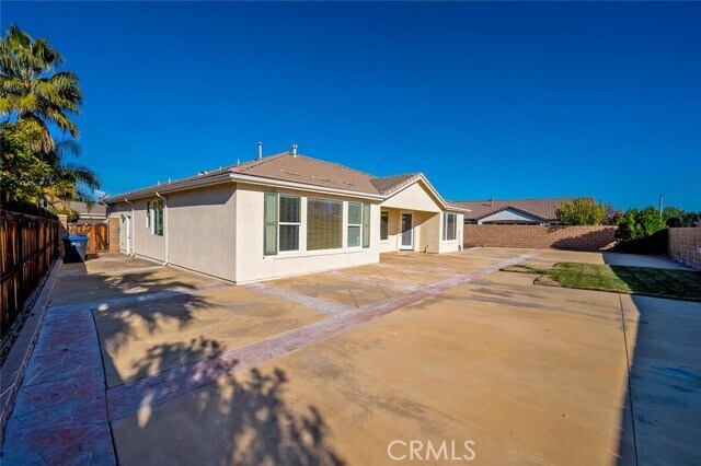 Building Photo - 28365 Little Lake Ct