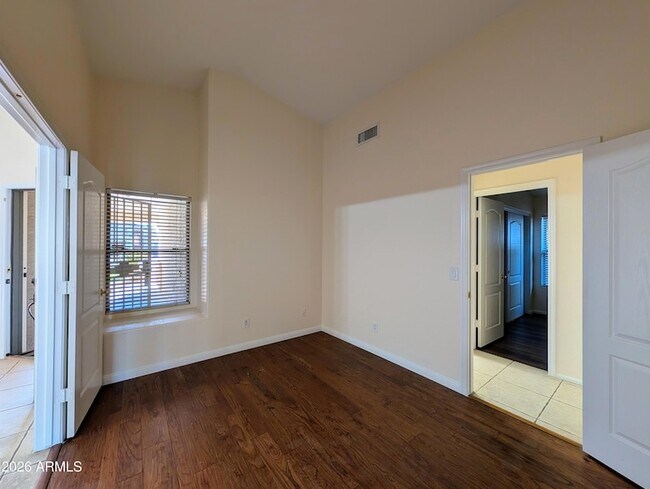 Building Photo - 11134 W Windsor Ave