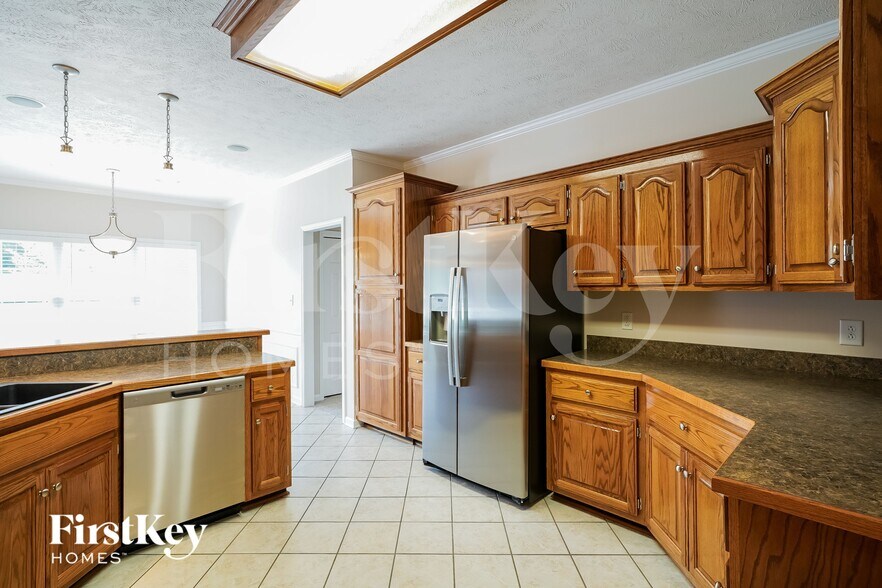 Building Photo - 115 Gallant Ct