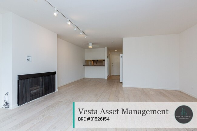 Building Photo - 135 Red Rock Way