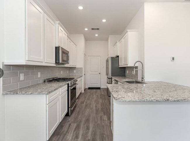 Building Photo - 530 Dry Fork Ln