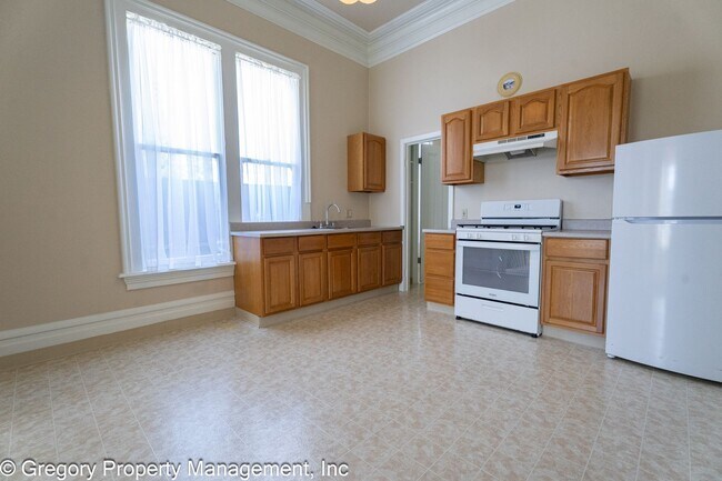Primary Photo - 1548 9th St