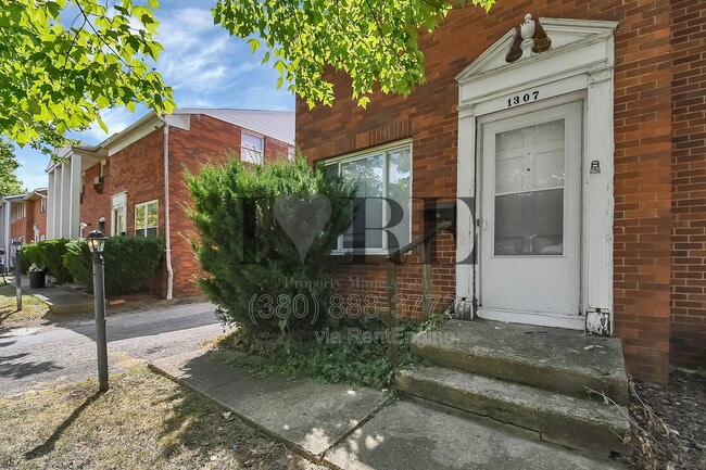 Building Photo - 1303 Barnett Rd