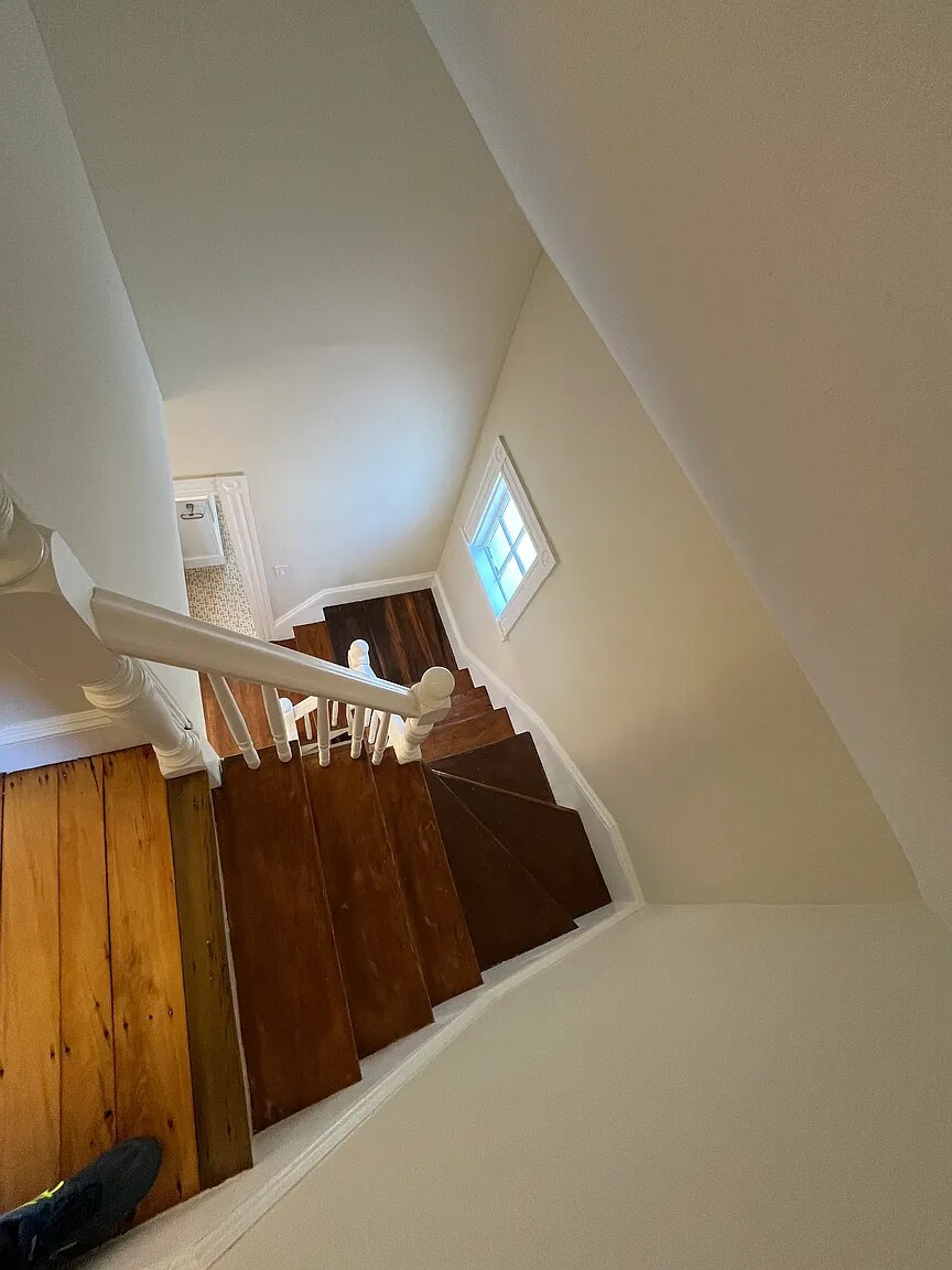 Building Photo - 29 Watts St