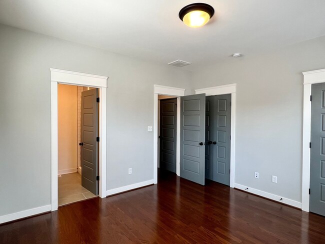 Building Photo - 1228 N 31st St