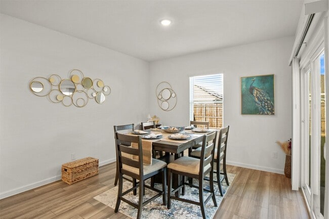 Building Photo - 10357 Rosegreen Ln