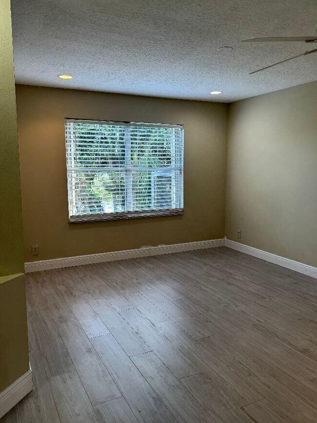 Building Photo - 7890 Sienna Springs Dr