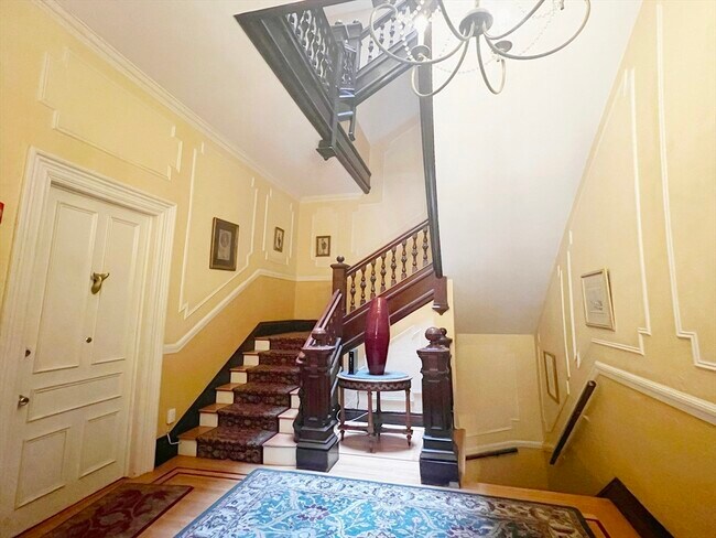 Building Photo - 86 Commonwealth Ave