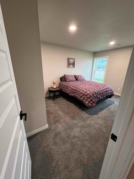Building Photo - 2502 Castle Pines Dr