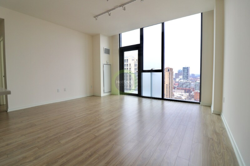 Building Photo - 1323 S Wabash Ave