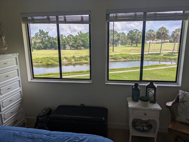 Building Photo - SEASONAL/SHORT TERM TURNKEY condo