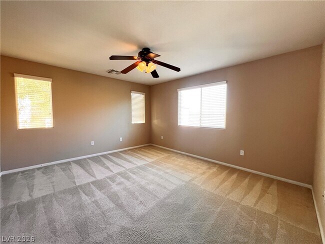 Building Photo - 6067 W Dewey Dr