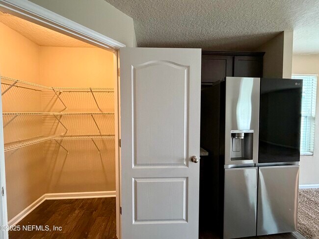 Building Photo - 3583 Sunfish Dr