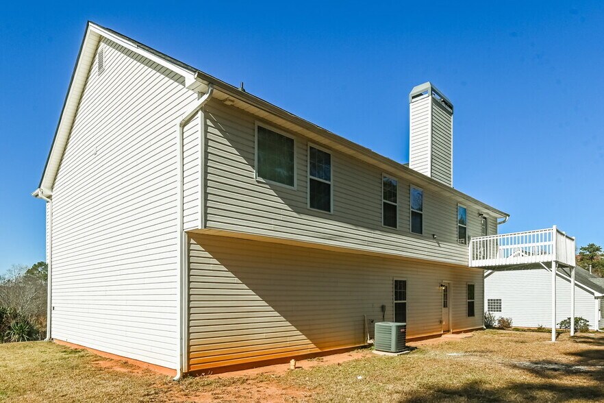 Building Photo - 214 Oakleigh Ln