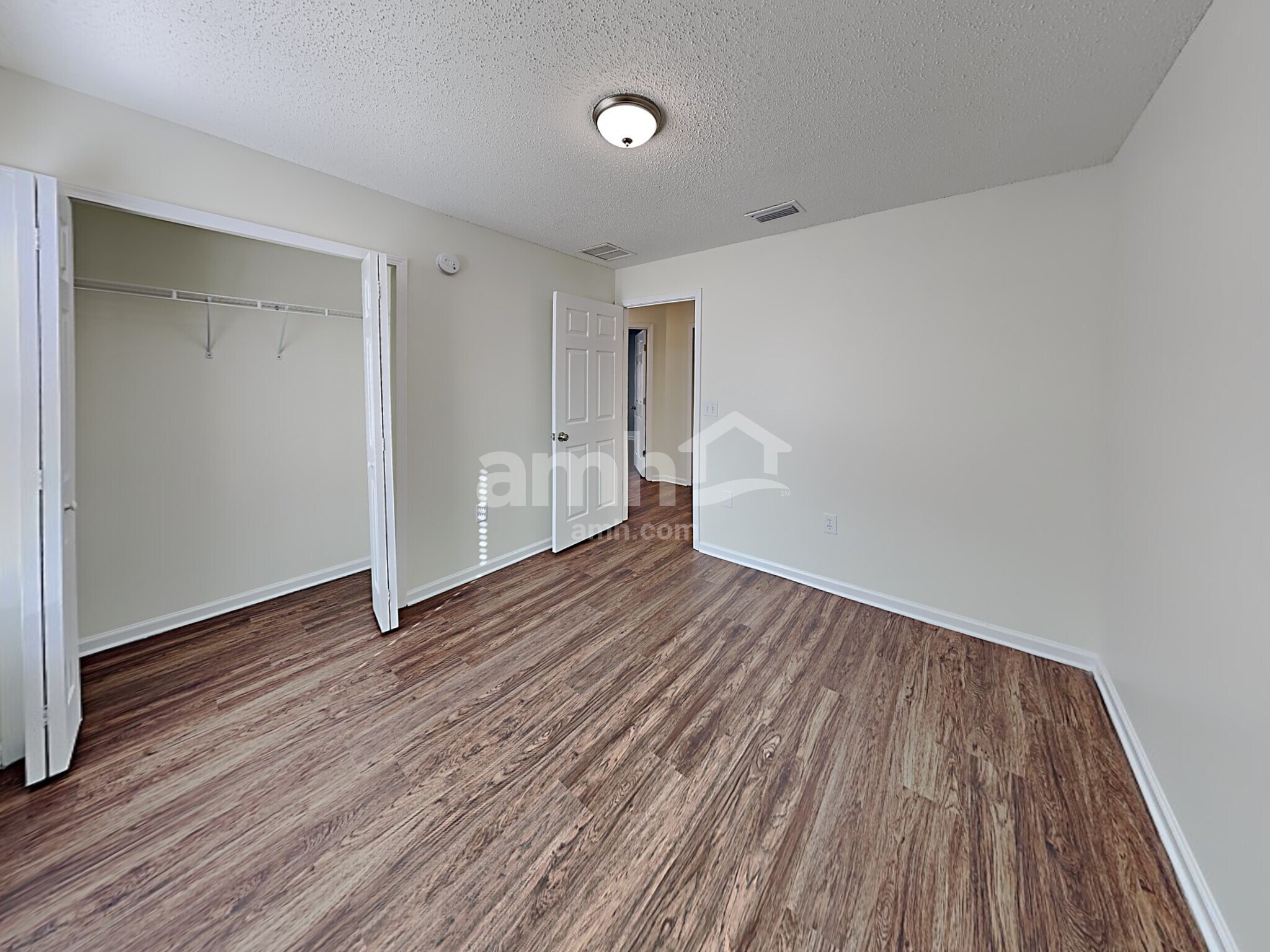 Building Photo - 14213 Fish Eagle Dr E