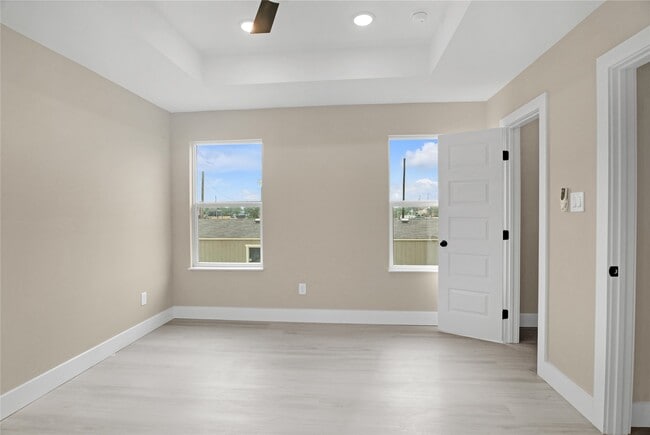 Building Photo - 835 22nd St