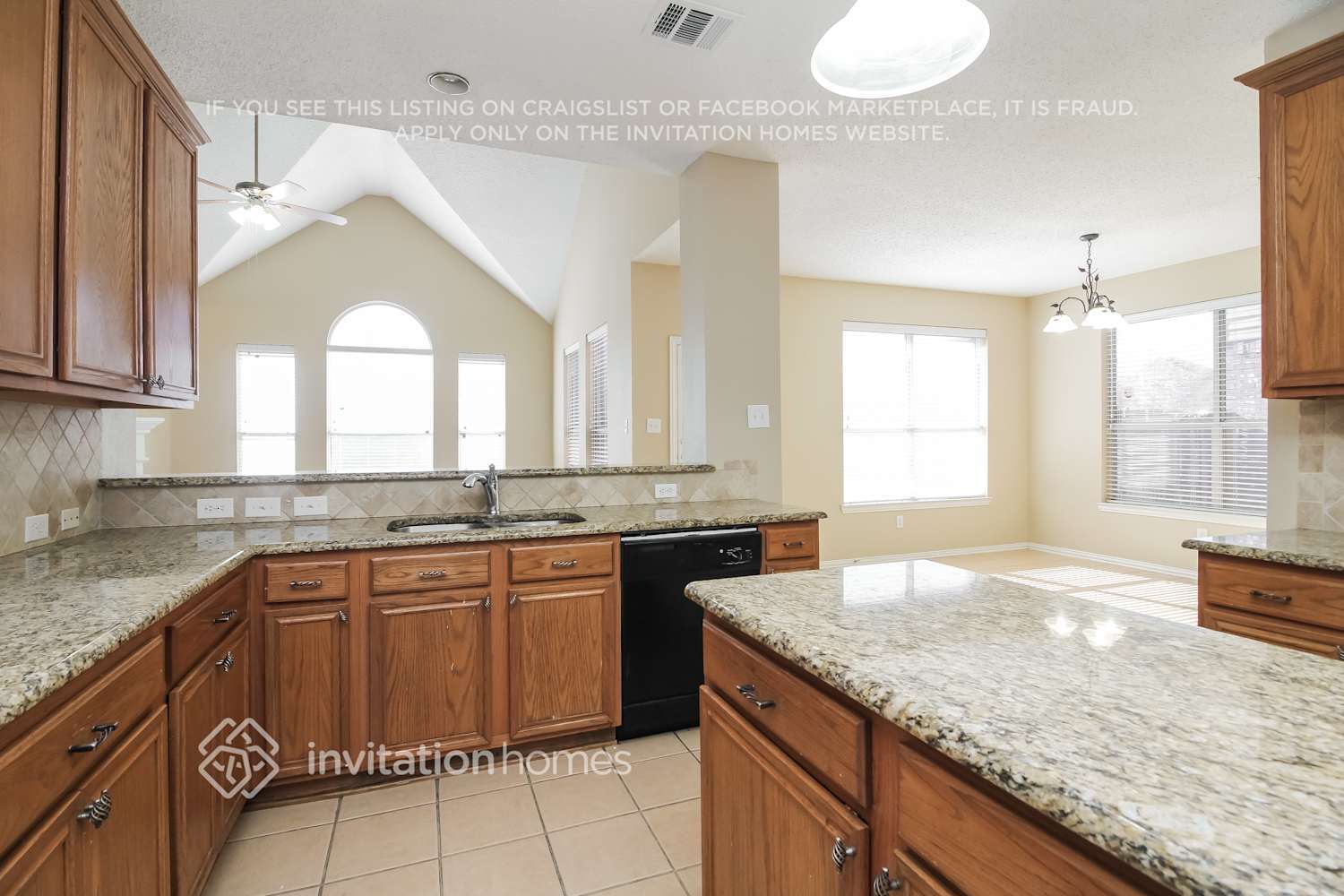Building Photo - 1012 Tanglewood Dr