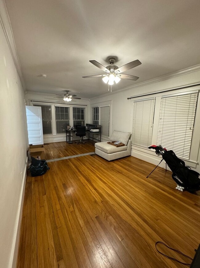 Building Photo - 2017 N Garfield St