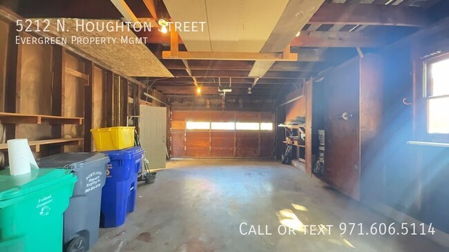 Building Photo - 5212 N Houghton St