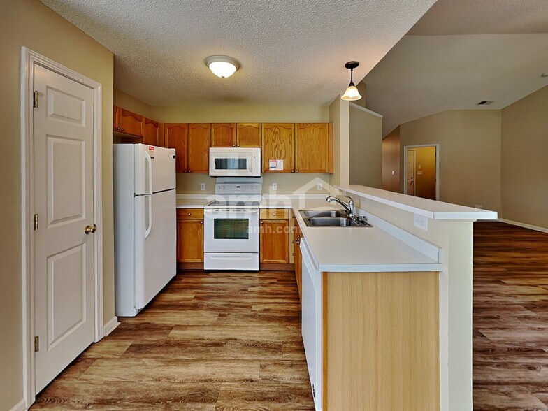 Building Photo - 4832 Asherton Pl NW