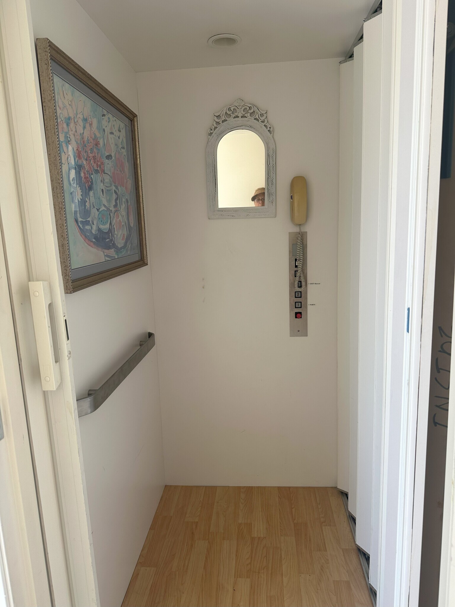 Building Photo - 8120 Billowvista Dr