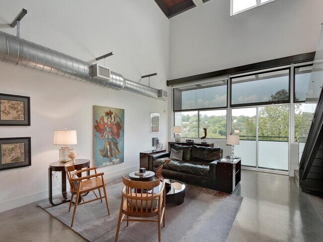 Building Photo - 2205 N Lamar Blvd