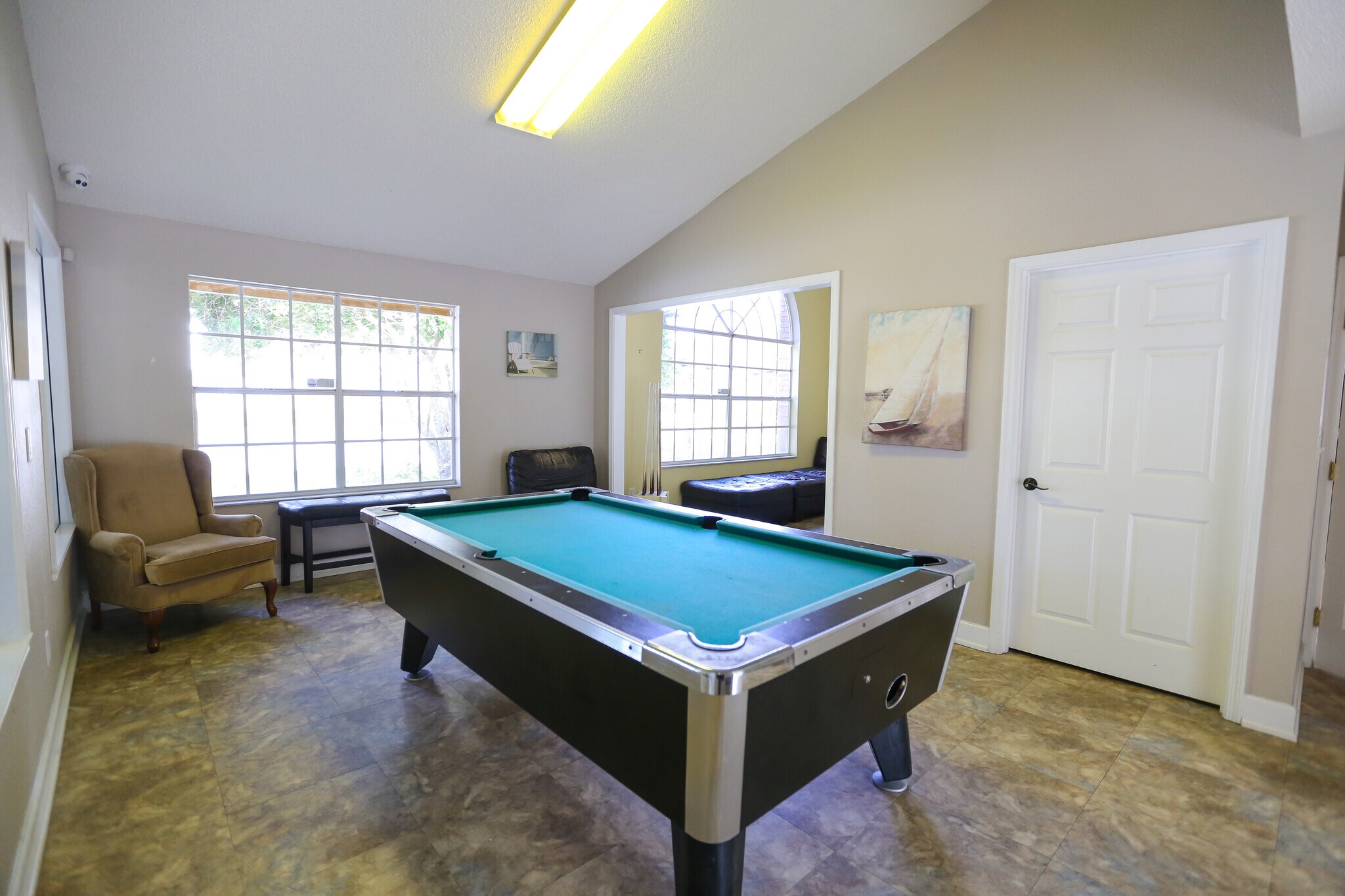Building Photo - 2489 Sweetwater Club Cir