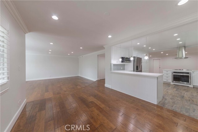 Building Photo - 14 Peartree Ln
