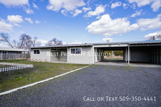 Building Photo - 160 Carswell Dr
