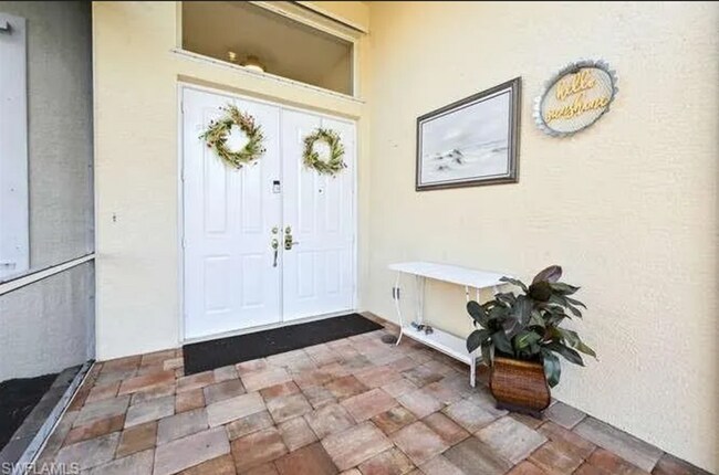 Building Photo - Lakefront 3 Bed + Den 2 bath home with pool and spa tub in Waterways of Naples Community
