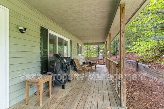 Building Photo - 857 Reems Creek Rd