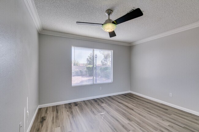 Building Photo - 8392 Gresham Dr