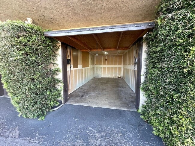 Building Photo - 540 S 5th St